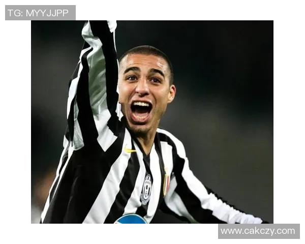 球星精彩解说带你全景解析绿茵场上的战术变化与进球瞬间