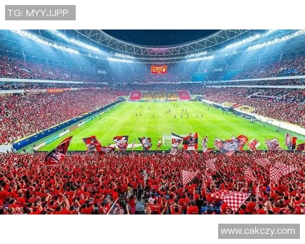 足球巨星争锋激烈对决全场精彩瞬间呈现球迷激情四溢足球盛宴即刻开启