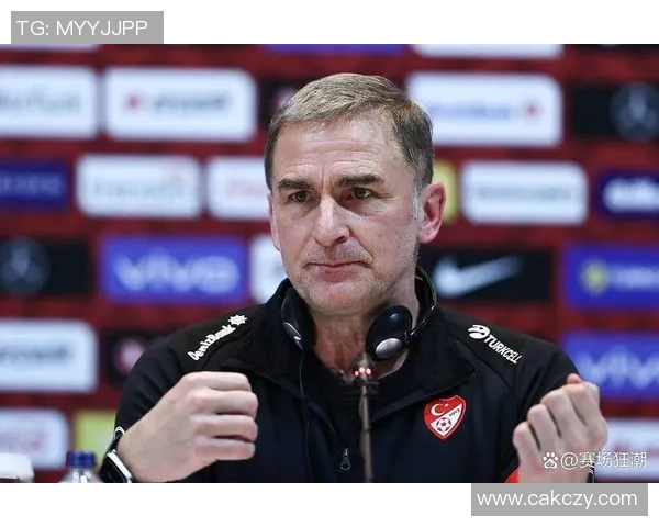 足坛巨星再聚首退役球星友谊赛掀起回忆狂潮